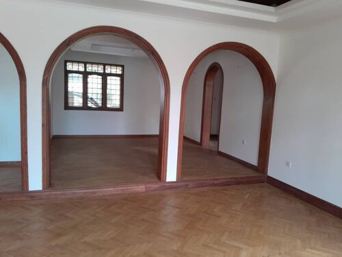 5BEDROOM HOUSE FOR RENT