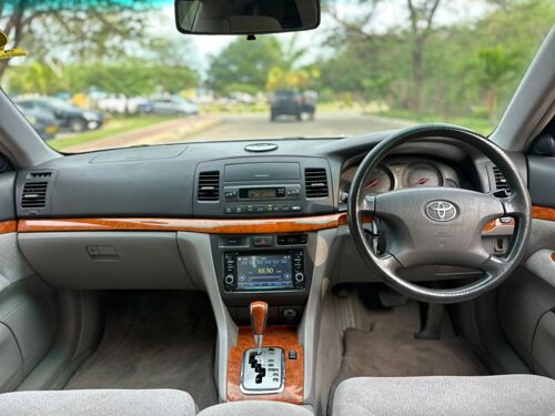 TOYOTA GRANDE MARK II