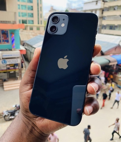 iPhone 12 plain 128gb UK Version ??