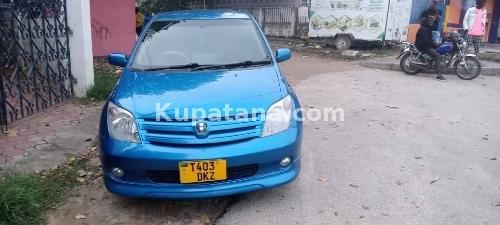 Toyota Ist Inauzwa 8.9mil