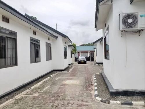 APT.5,MADUKA 2,TUNAUZA SEGEREA