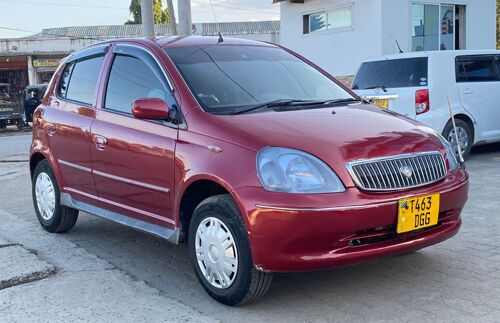NAUZA TOYOTA VITZ 