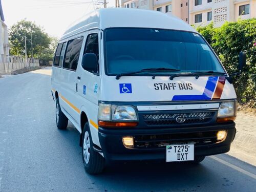 Toyota HiAce 7
