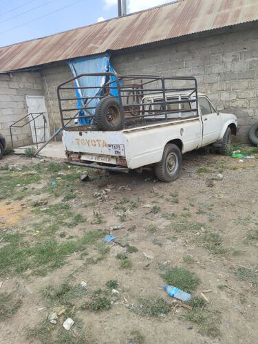 TOYOTA STOUT 