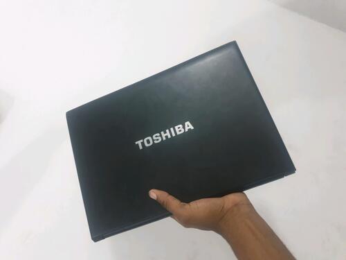 TOSHIBA PORTEGE R830