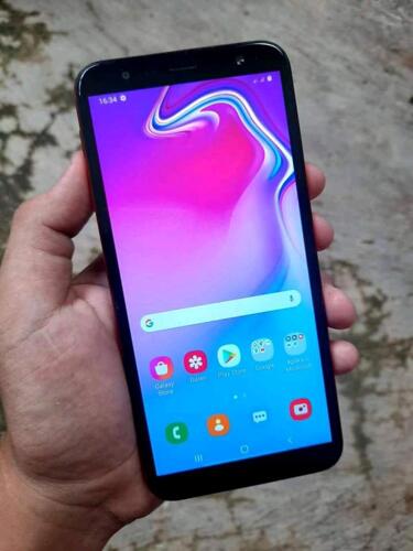 SAMSUNG J6 PLUS