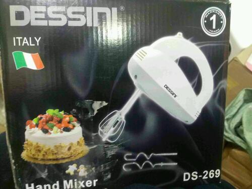 Hand mixer