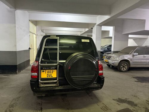 Mitsubishi Pajero Nzuri Sana 