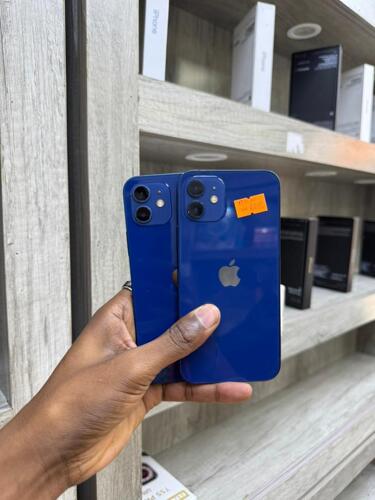iPhone 12 Plain