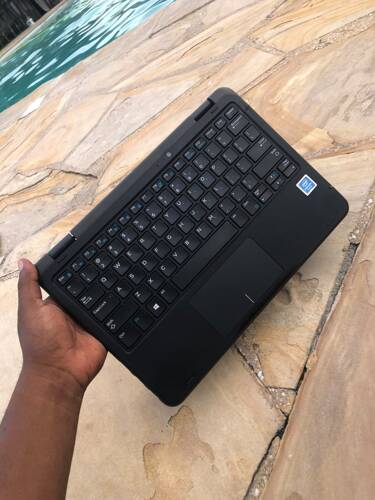 Dell latitude 3189, 280k..