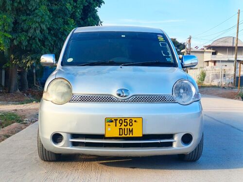 NAUZA TOYOTA SIENTA NZURI SANA