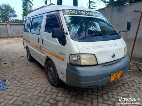 Nissan vanette Manual hiace