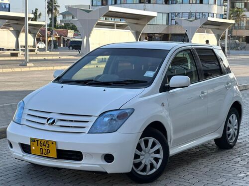 TOYOTA IST DJ 12.5M