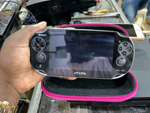 Available psvita with 10 games