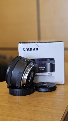CANON LENS 50MM F1.8