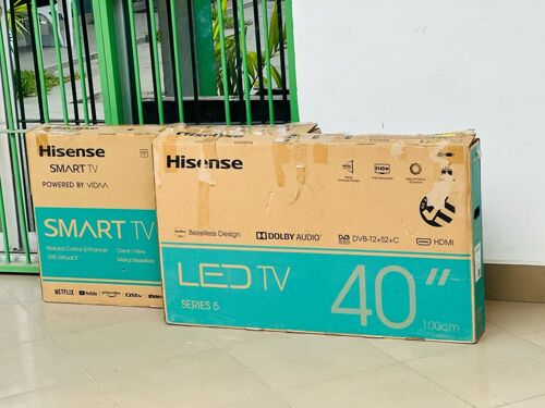 Hisence Smart tv inch40 slim