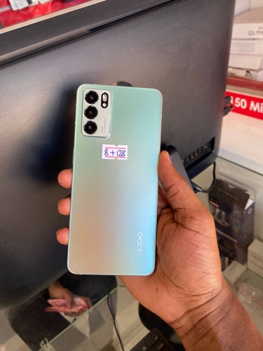 Oppo Reno6