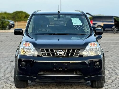 NISSAN EXTRAIL NAUZA NEW