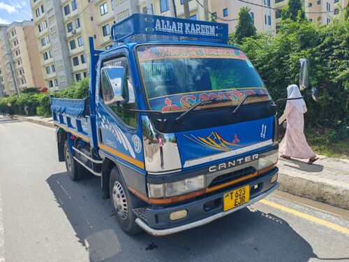 Mitsubishi canter E33