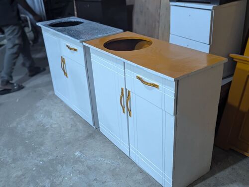 KITCHEN CABINET 