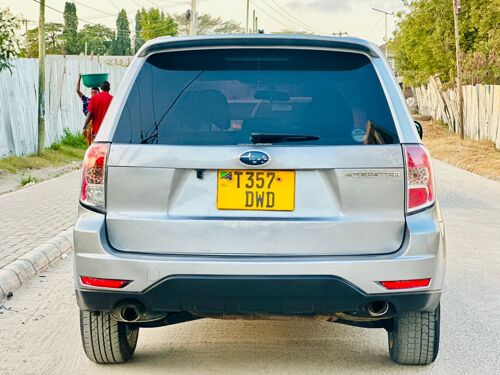 NAUZA SUBARU FORESTER 