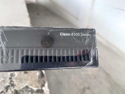 Cisco router ISR 4300