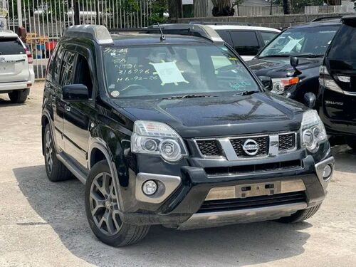 NISSAN EXTRAIL NAUZA NEW 