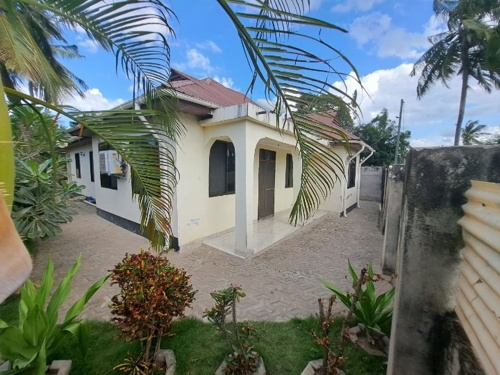 House for sale at Boko basihaya