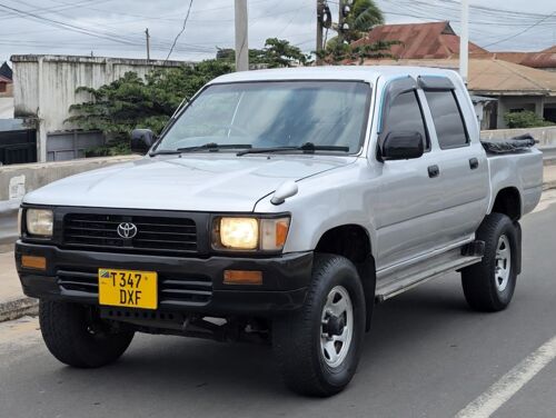 Hilux double cabin Pickup 3L