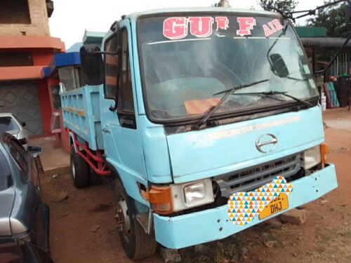Hino tipper