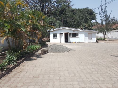 Town space for rent 1 acre aru