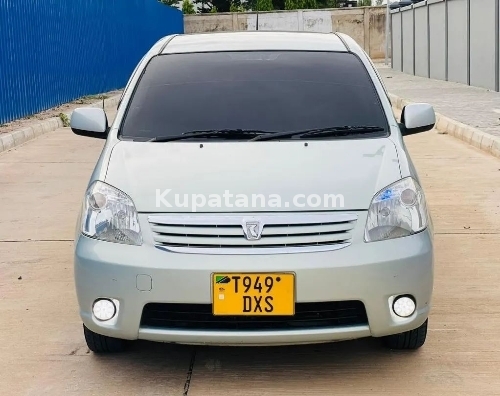 TOYOTA RAUM