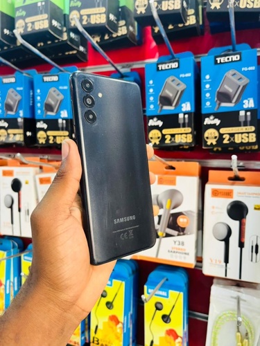 Samsung A04s