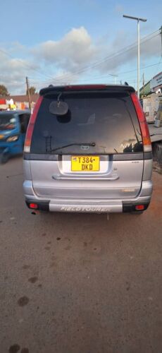 TOYOTA NOAH FIELD TOURER