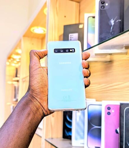 Samsung S10 GB 128