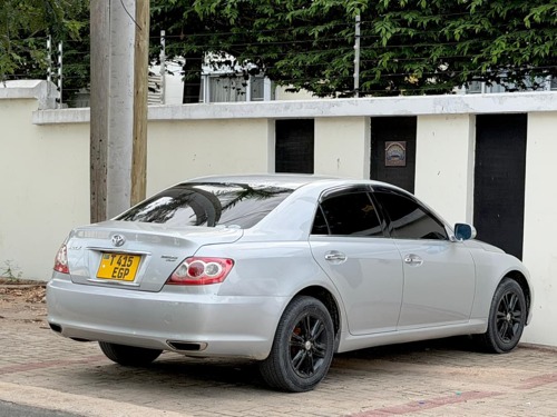 NAUZA TOYOTA MARK X 