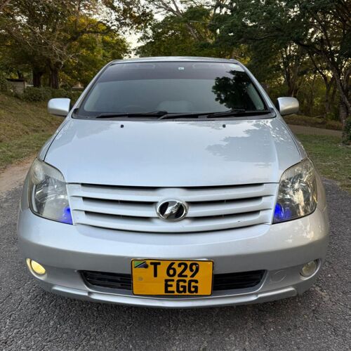 Toyota Ist EGG