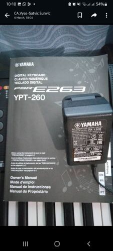 Yamaha PSR E263, Stand and cov