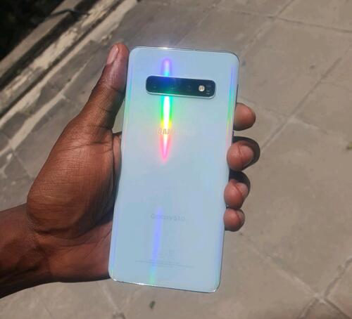 Samsung S10
