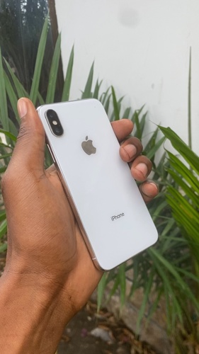 IPHONE X