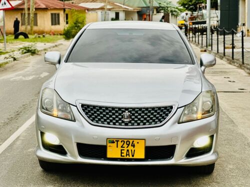 Toyota Crown Athlete new EAV