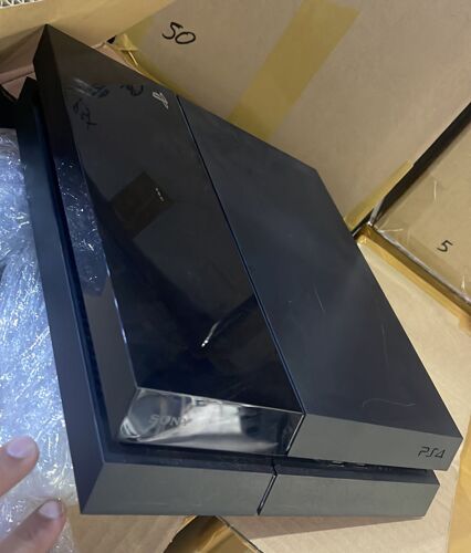 Ps4 fat complete package 670,000tzs