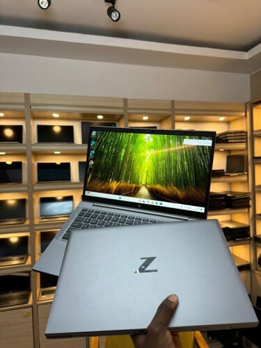 Hp zbook firefly 