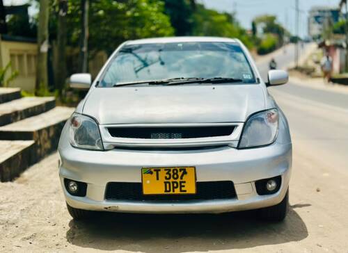 NAUZA TOYOTA IST 
