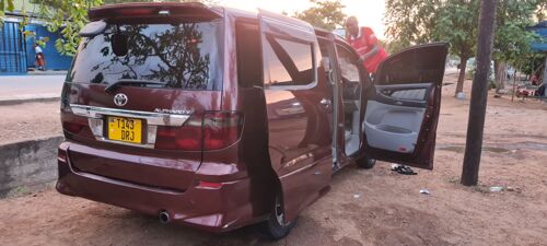 Toyota alphard