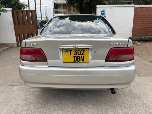 NAUZA TOYOTA CARINA 