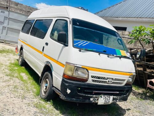 Toyota Hiace 