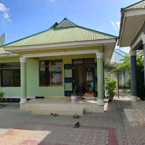 WAZO KUNA ROOM2 ZAKULALA 