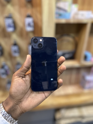 iPhone 13 plain 128gb