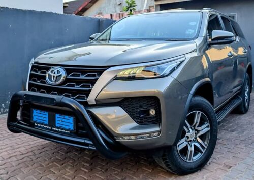 NAUZA TOYOTA FORTUNER 